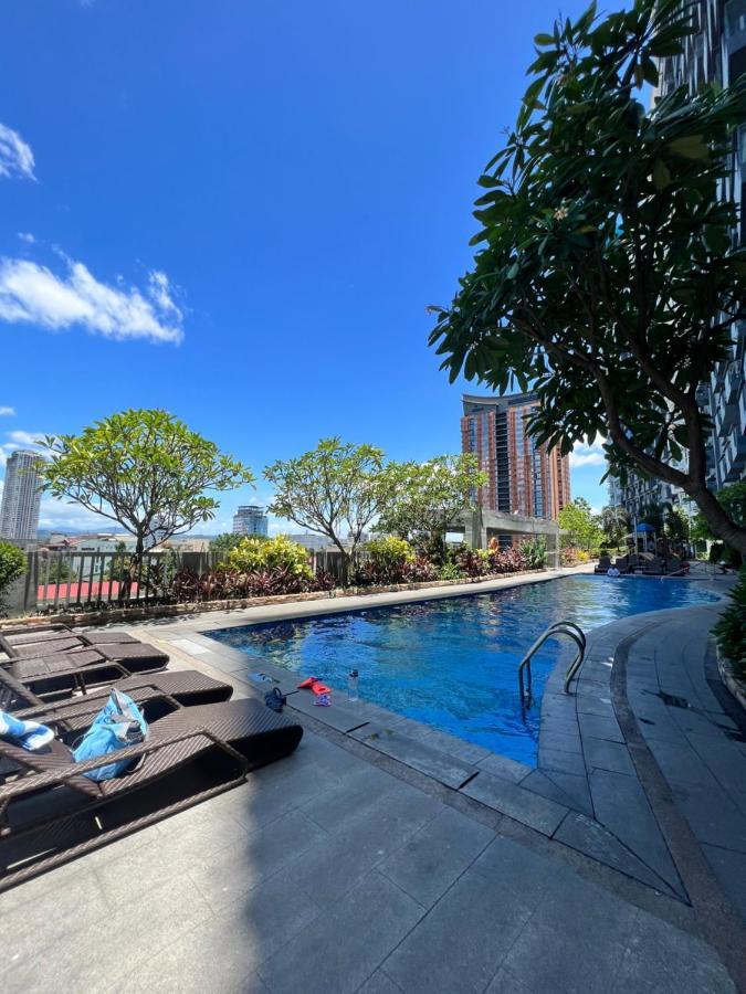 Manhattan Heights Tower D Aparthotel มะนิลา ภายนอก รูปภาพ