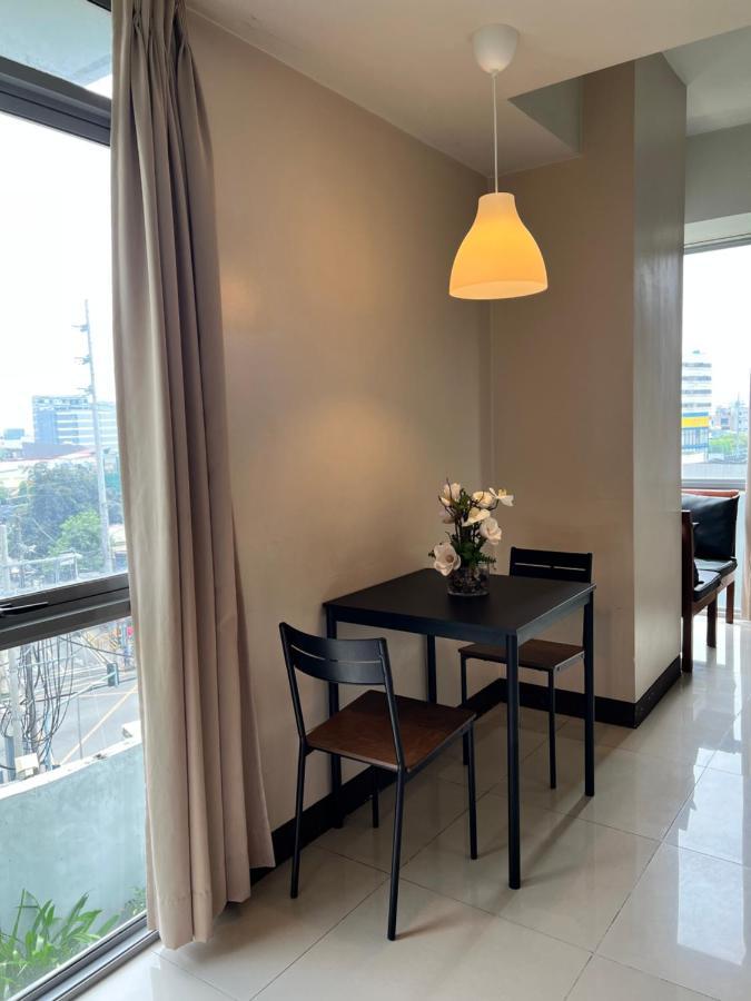 Manhattan Heights Tower D Aparthotel มะนิลา ภายนอก รูปภาพ